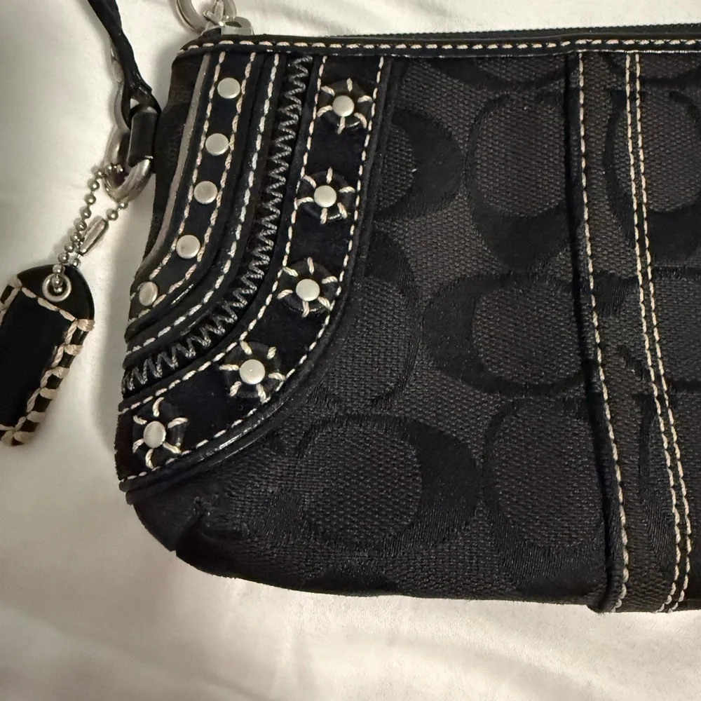 Coach Rare NWOT Studded and Embroidered Black and Cream Patterned Wristlet!